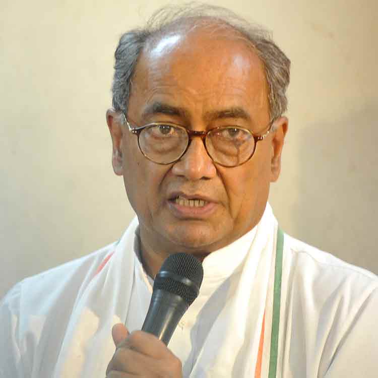 Inspired by the merger of the Janata Parivar parties, senior Congress leader Digivijay Singh on Monday gave a call for the homecoming of leaders and outfits ... - 325188-digvijaya-singh