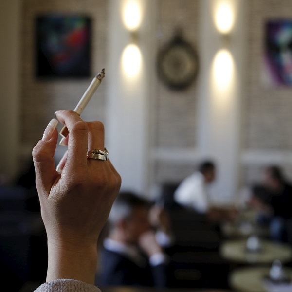 Smoking bans in restaurants