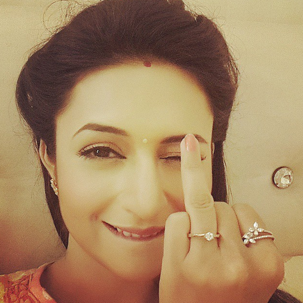 <b>Divyanka Tripathi</b> has moved on from Ssharad Malhotra. - 327010-divyanka