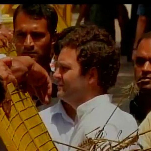 Rahul Gandhi meets farmers ahead of Kisan rally tomorrow | Latest.