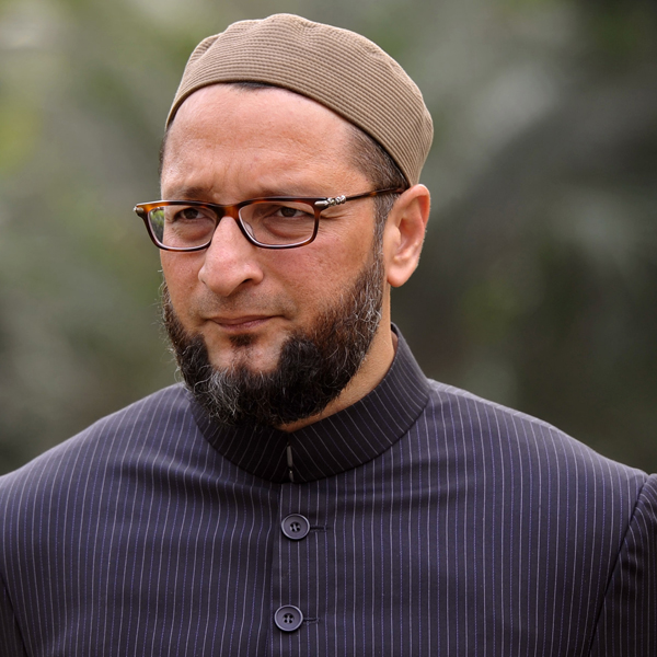 Owaisi brothers poisoning minds of Muslims: Shiv Sena | Latest.