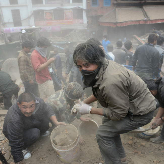 Live Nepal earthquake: Rescue mission on as death toll climbs over.