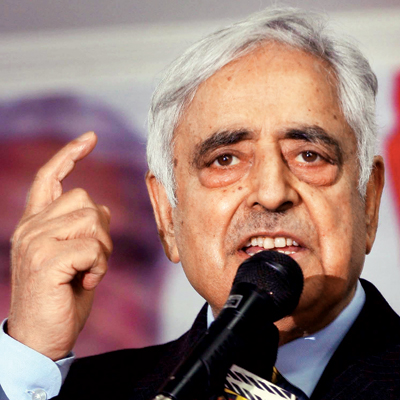 Sayeed woos filmmakers to shoot films in Kashmir | Latest News.