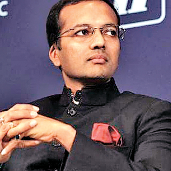 Special court pulls up CBI for not seizing Naveen Jindals.