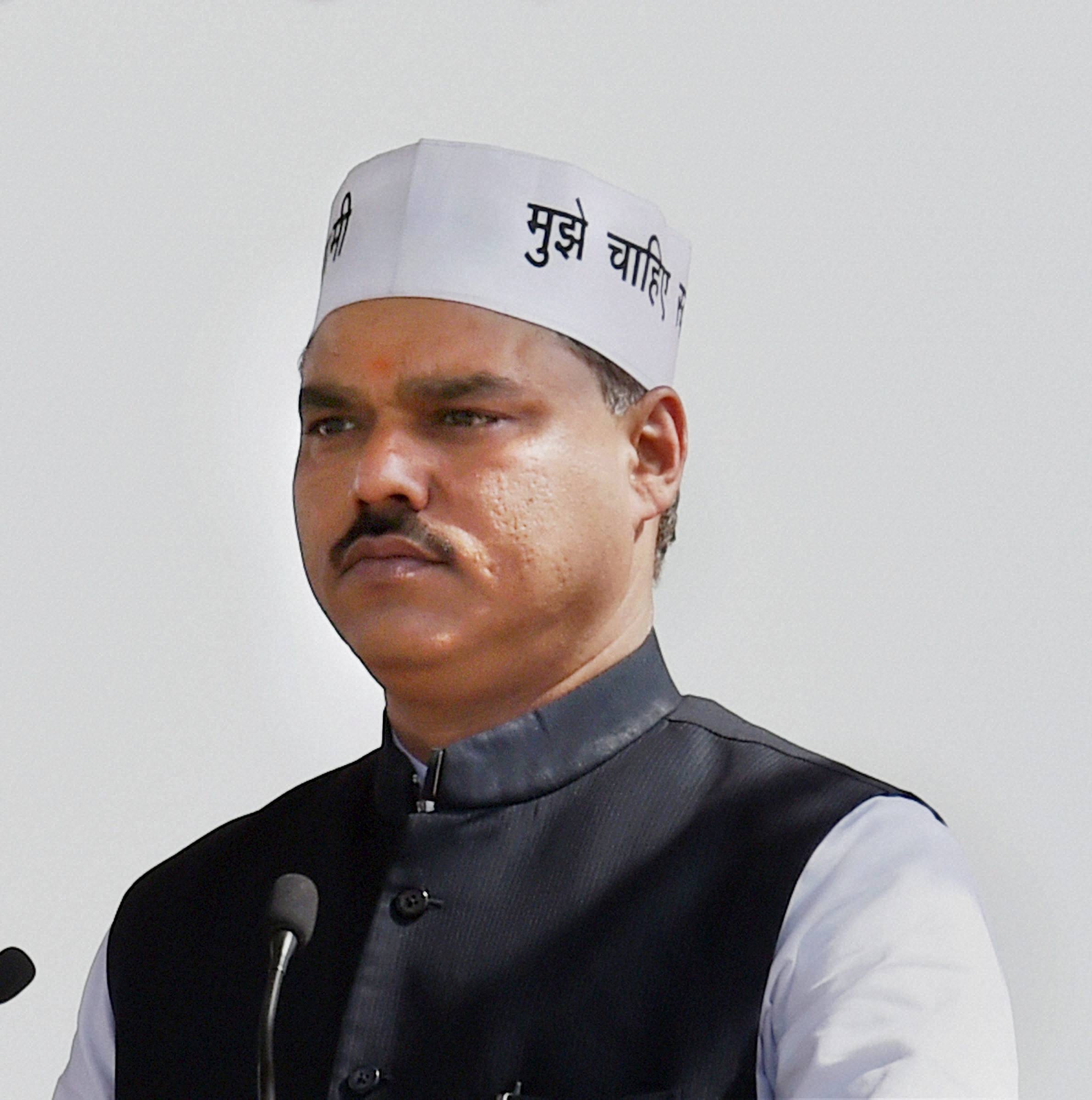 Jitender Singh Tomar passing law examination confirmed | Latest.