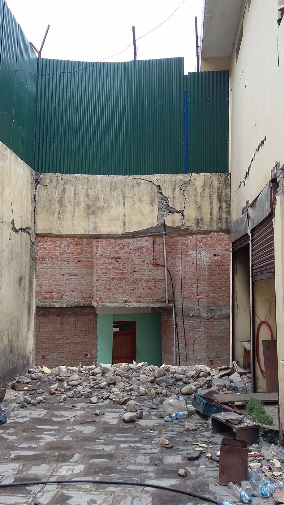 A walk through the Chautara prison in Nepal after the earthquake