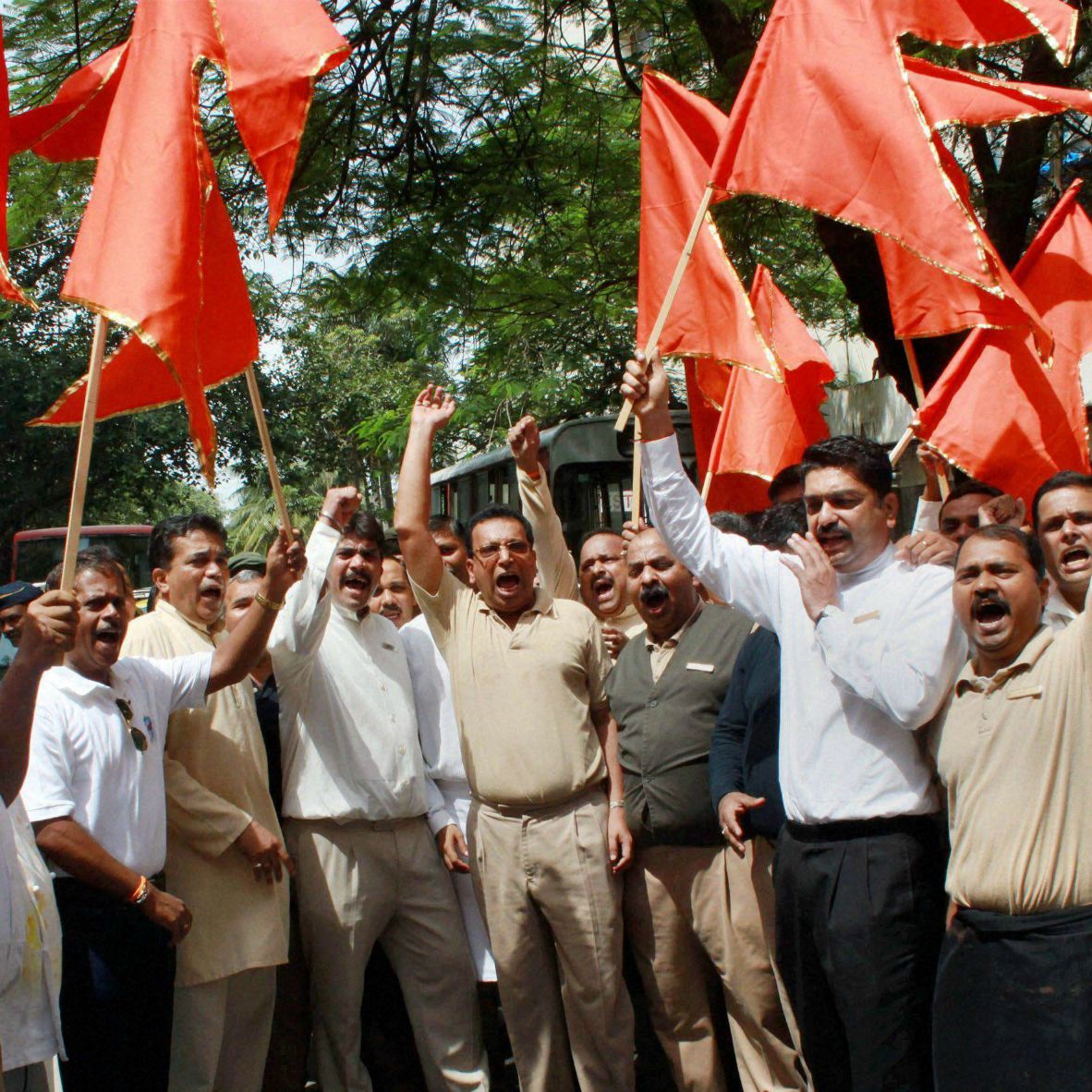 366896-thackeray-protest-pti.jpg