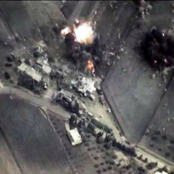 http://static.dnaindia.com/sites/default/files/2015/10/02/381664-russia-bombs-in-syria-pti.jpg