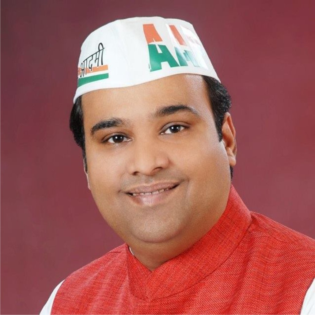 After sacking Asim <b>Ahmed Khan</b> over graft charges, the Delhi government has <b>...</b> - 384152-383802-asim-ahmed-khan-aap