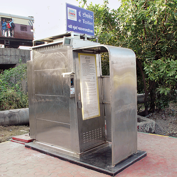 Residents raise stink over e-toilets in Thane, Navi Mumbai - 600 x 600 jpeg 452kB