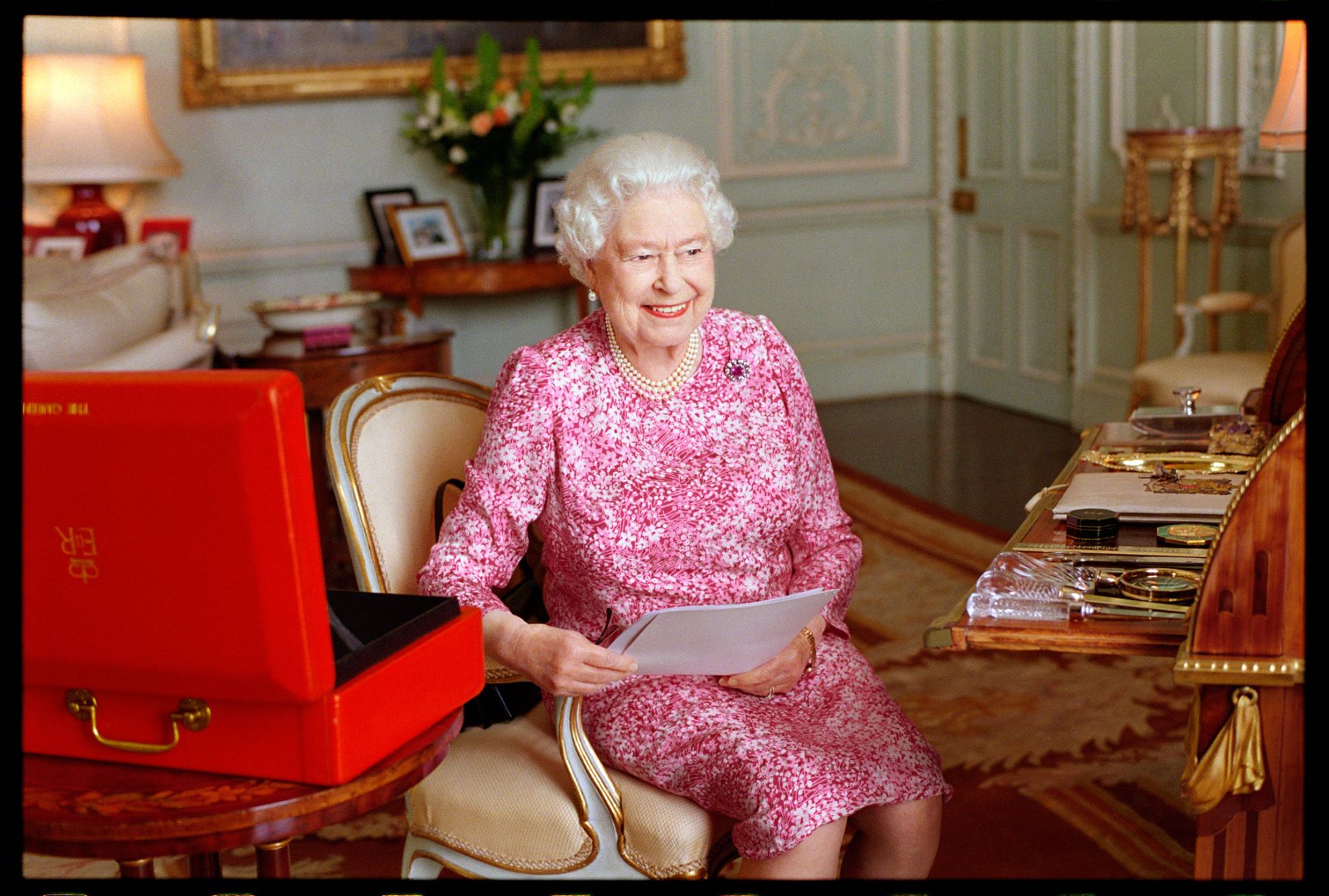 a biography of queen elizabeth ii and political achievements for great britain Elizabeth ii (elizabeth alexandra mary the queen surpassed her great-great-grandmother, a period of progress and achievement heralding a new elizabethan . a biography of queen elizabeth ii and political achievements for great britain Elizabeth ii (elizabeth alexandra mary the queen surpassed her great-great-grandmother, a period of progress and achievement heralding a new elizabethan .