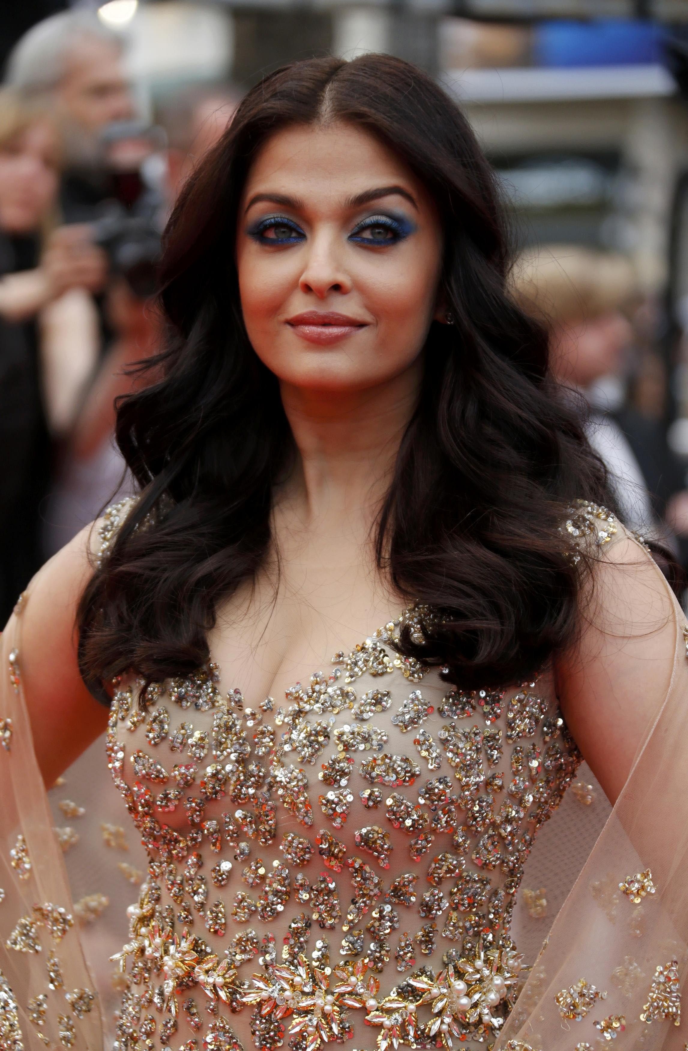 Aishwarya Rai Bachchan plays it safe with Ali Younes dress at Cannes