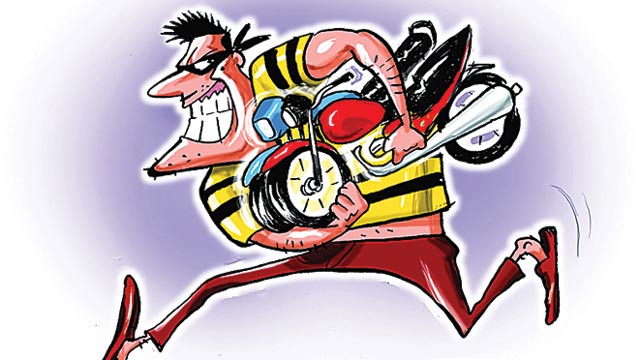 Thane crime branch arrests gang of bike thieves and chain snatchers,  recover stolen booty | MUMBAI NYOOOZ