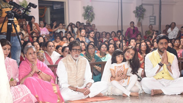 Image result for ‪‪Alia Bhatt‬, ‪Ranbir Kapoor‬, ‪Ayan Mukerji‬‬ Durga puja