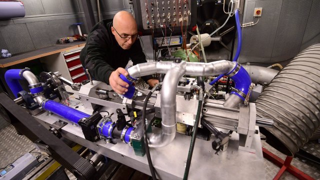 Israeli firm's $100 engine to power car revolution - 640 x 360 jpeg 72kB