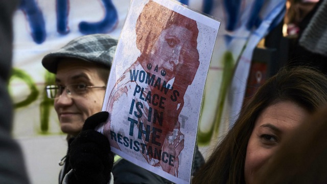 Hope trumps fear: Princess Leia strikes back at Women's March in Washington DC