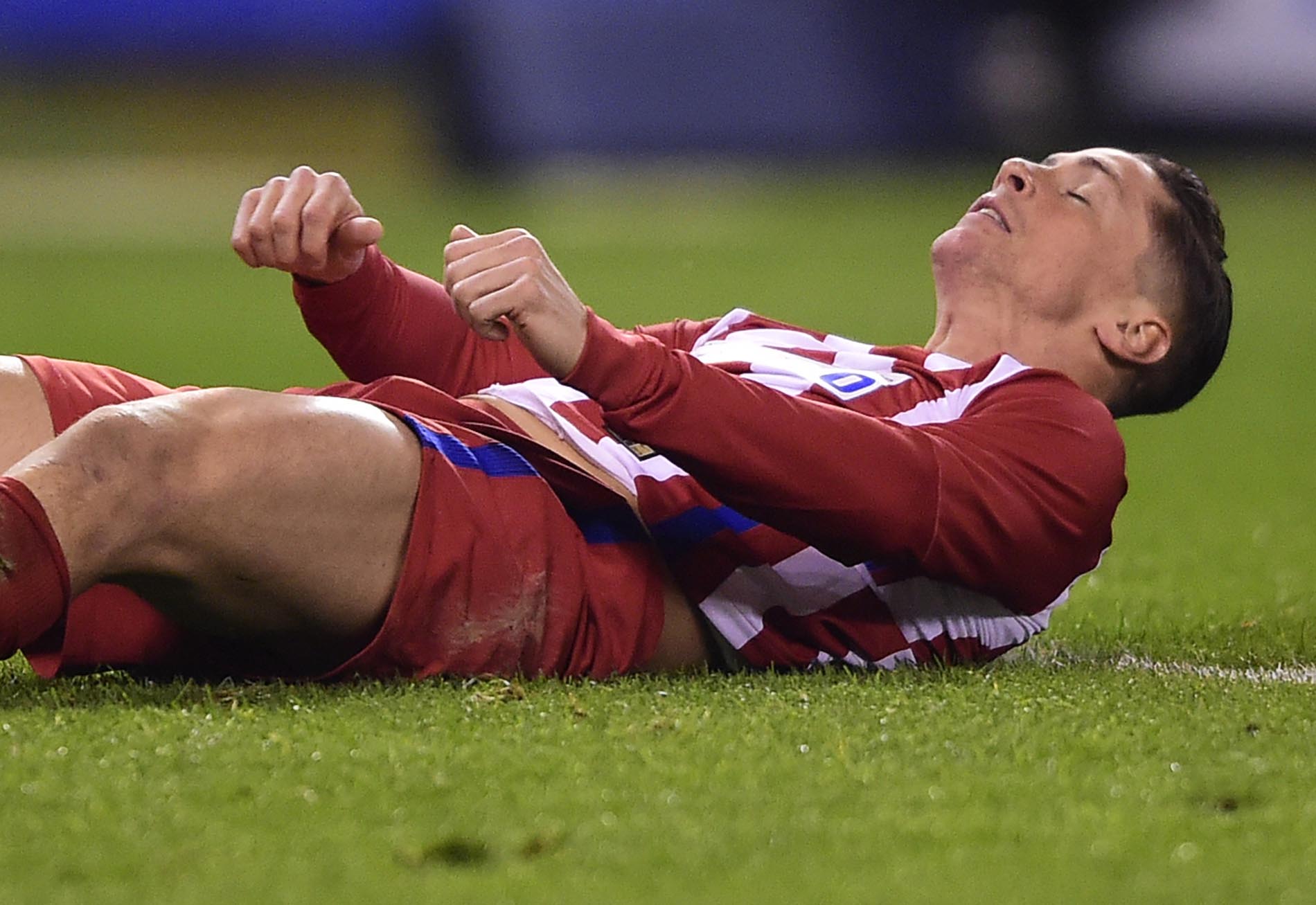 WATCH: Atletico Madrid's Fernando Torres suffers 'traumatic brain injury'
