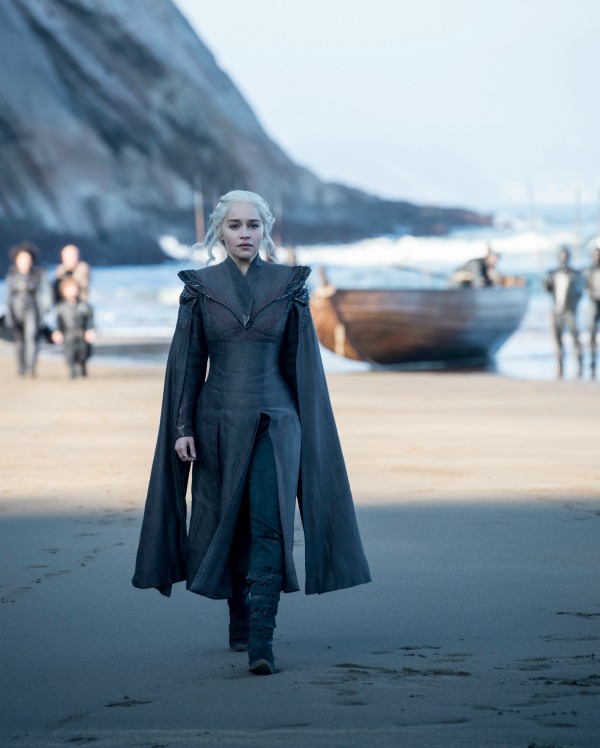 583900-emilia-clarke-as-daenerys-targaryen-in-season-7-of-game-of-thrones.jpg