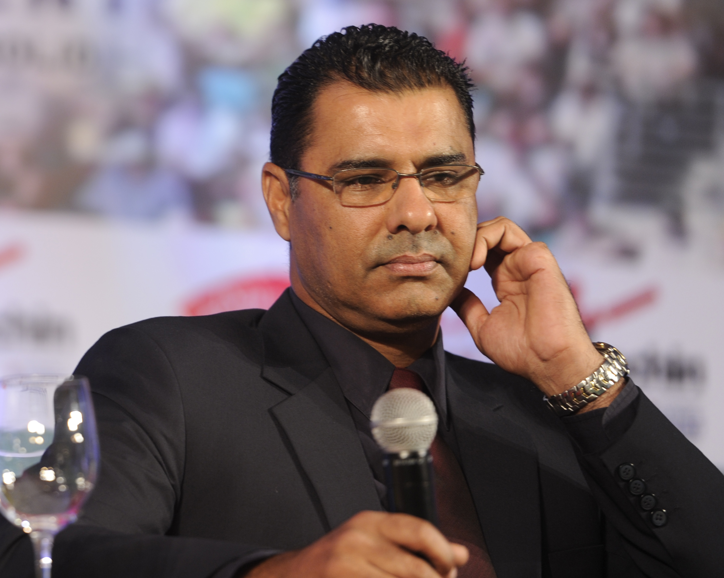 Waqar Younis becomes subject of ridicule after tweeting ... - 2384 x 1904 jpeg 1722kB