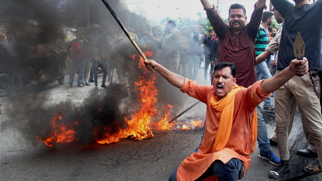 Muslim trader in UP slapped during protest against ... - 640 x 360 jpeg 193kB