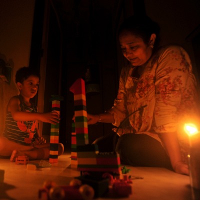 When rain and power play hide and seek in Pune - 400 x 400 jpeg 45kB