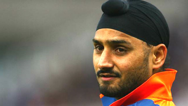 Harbhajan Singh hits back at trolls trying to give him a lesson on Sikhism after Karwa Chauth tweet