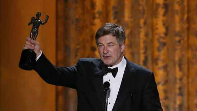 After Kevin Spacey's revelations, Alec Baldwin admits he has treated women in a 'sexist way'