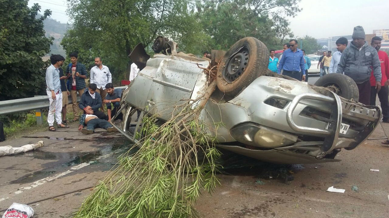 3 killed, 8 injured in car crash on Mumbai-Pune expressway - 1280 x 720 jpeg 223kB