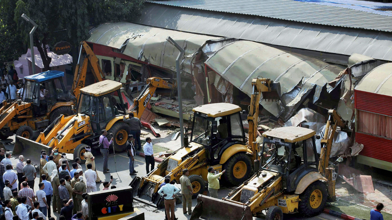 Kamala Mills Fire: 1Above managers say tried their best to save guests; court sends both to police custody till Jan 9