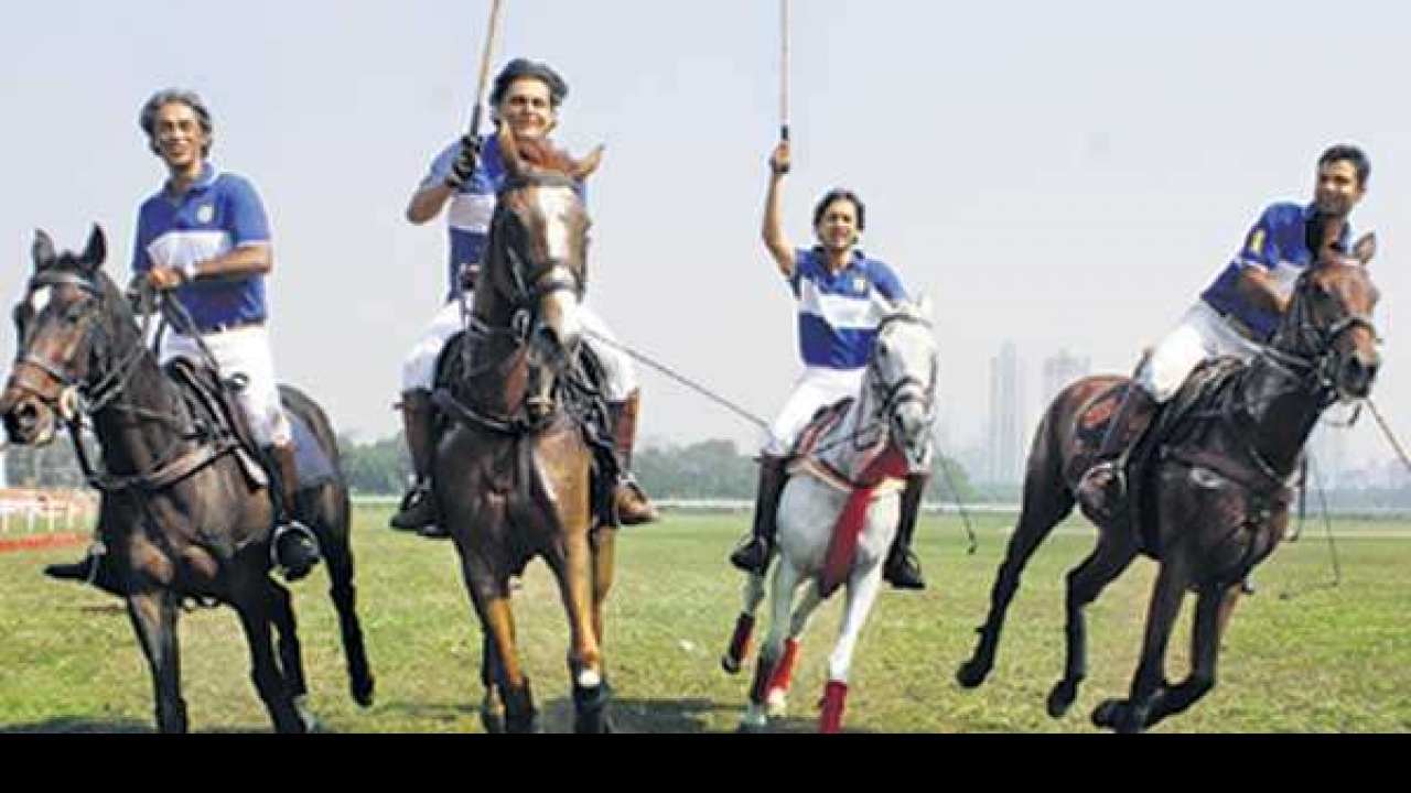 The Indian polo team get talking