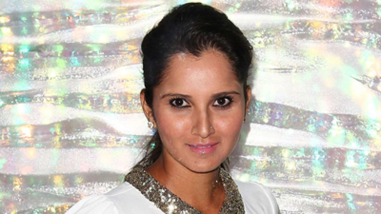 Sania mirza naed photos 11