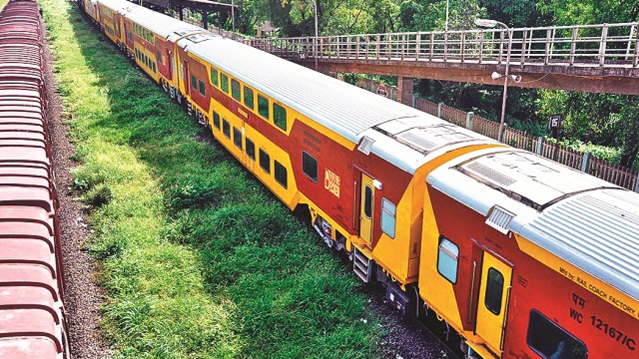 Maharashtra Contract awarded for first RohaVeer track doubling on