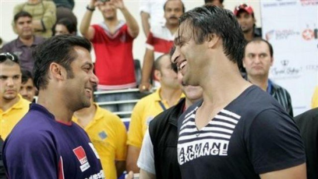 Image result for shoaib akhtar and salman khan