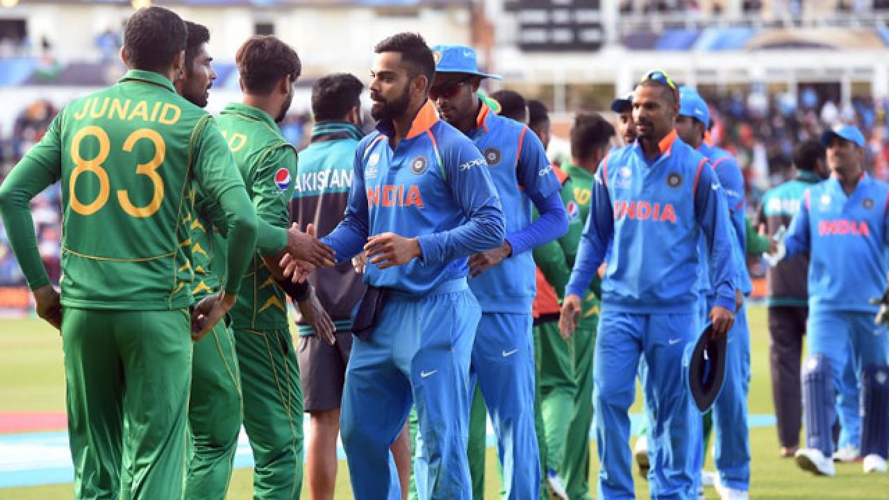 ICC Champions Trophy 2017 India V s Pakistan Virat Kohli Admires 