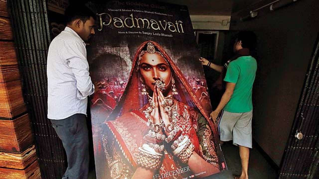 Bhansali Appears Before Parliament Panel On IT On 'Padmavati' Bhansali Appears Before Parliament Panel On IT On 'Padmavati'