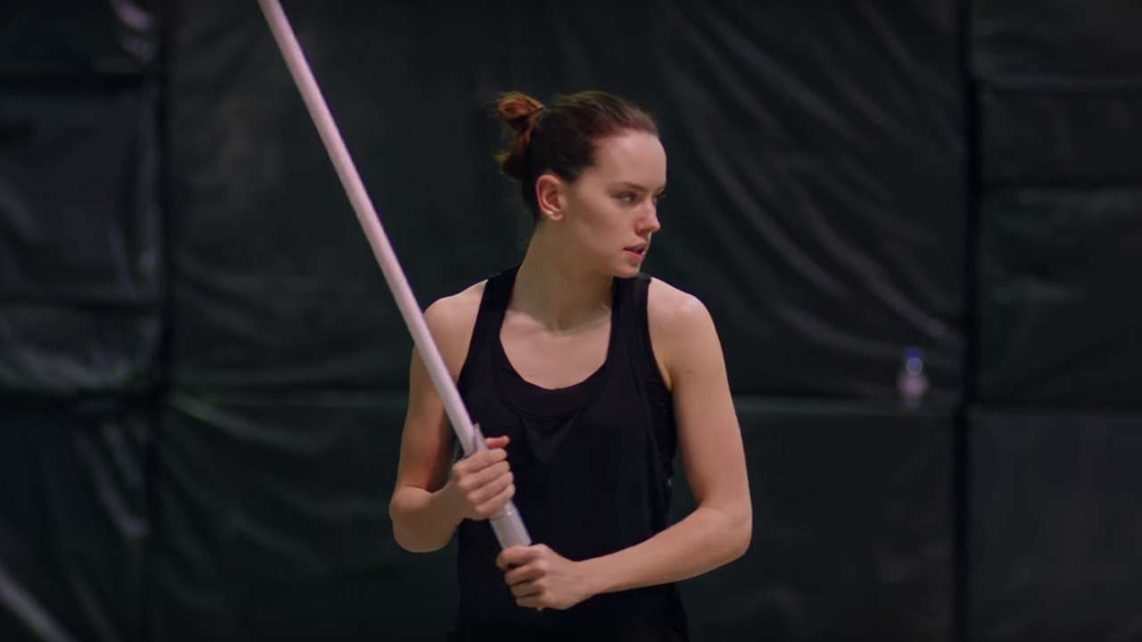 Daisy Ridley, cast of 'Star Wars' swing lightsabers in ... - 1280 x 720 jpeg 26kB