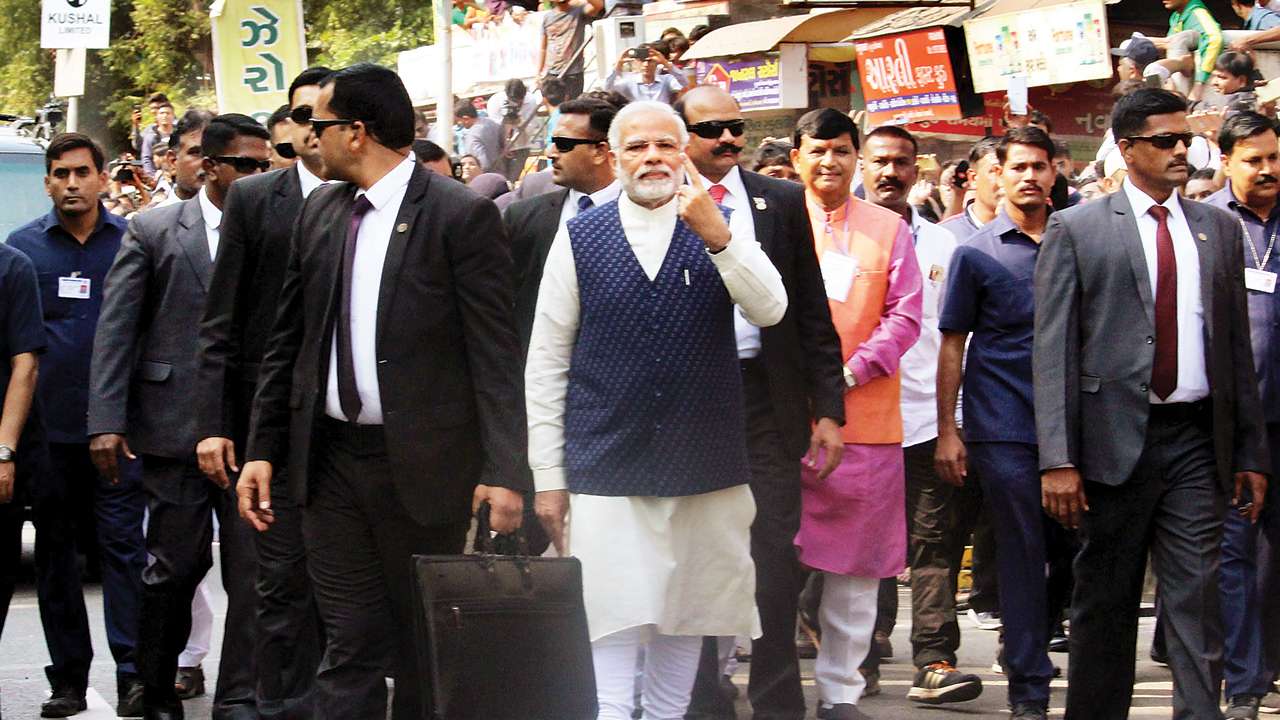 Congress files plaint against PM for his 'roadshow'