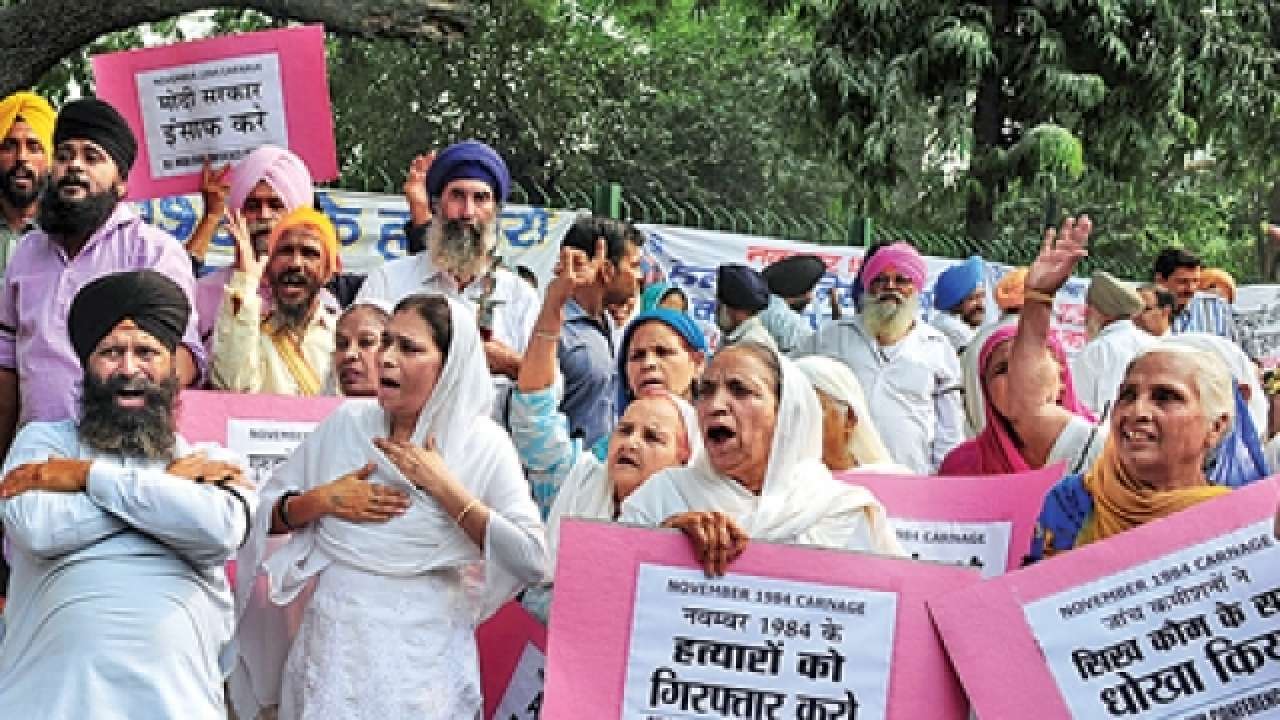 Amarinder hails SC order on new SIT for 1984 riots probe Amarinder hails SC order on new SIT for 1984 riots probe