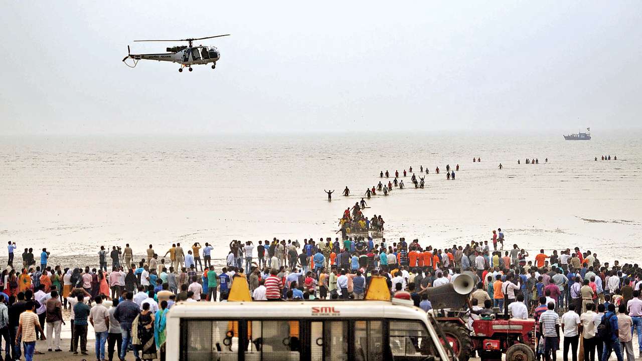 Two girl students die in Maharashtra boat capsize Two girl students die in Maharashtra boat capsize