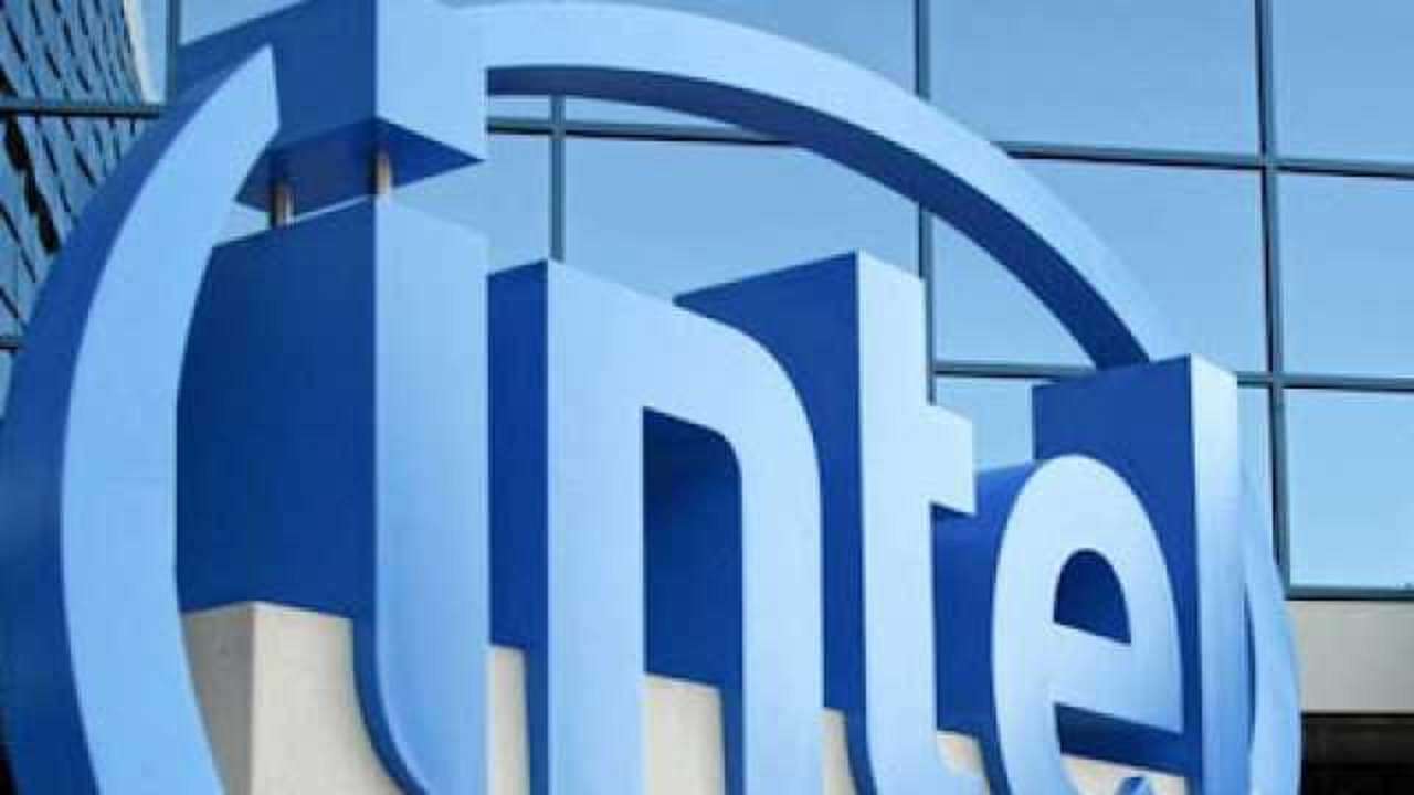 Intel warns everyone not to download its Spectre and Meltdown patch