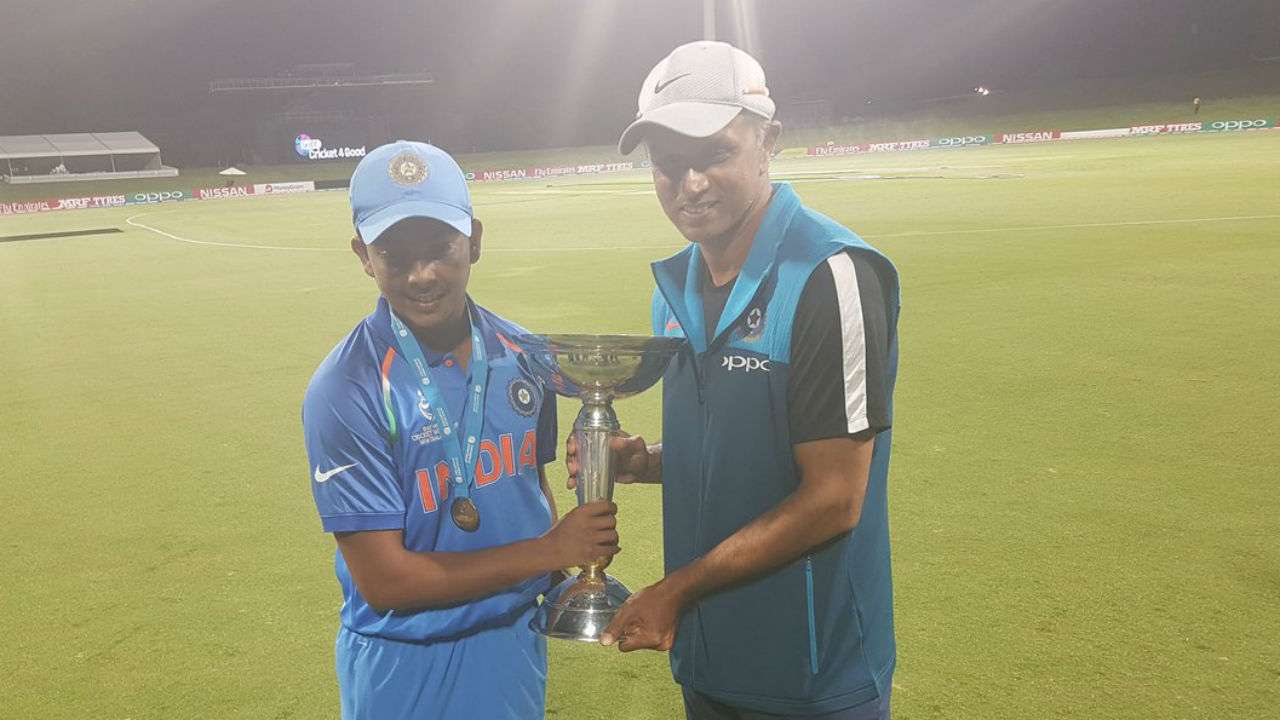 Australia and India face-off for the spoils Australia and India face-off for the spoils