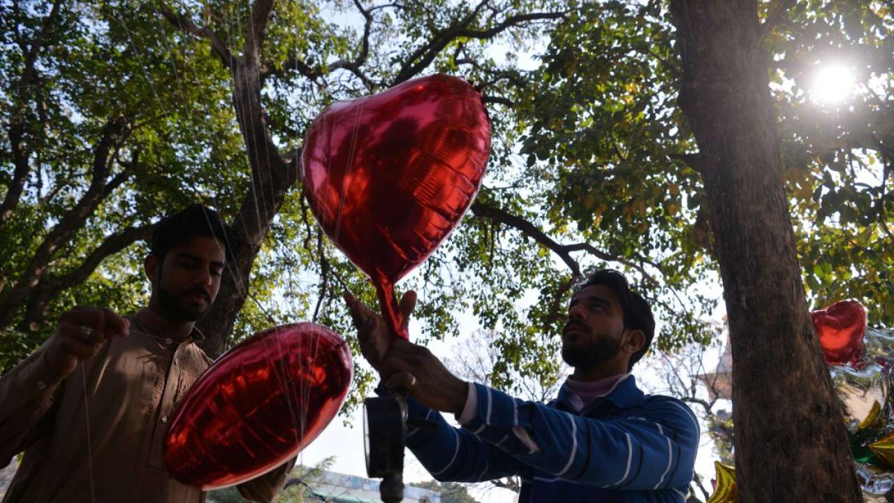 Hardliners in Pakistan issue