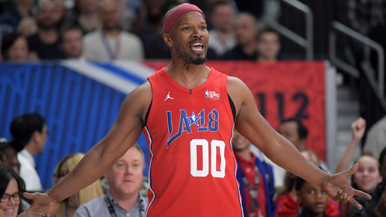 Jamie Foxx walks away from interview when asked about Katie Holmes Jamie Foxx walks away from interview when asked about Katie Holmes