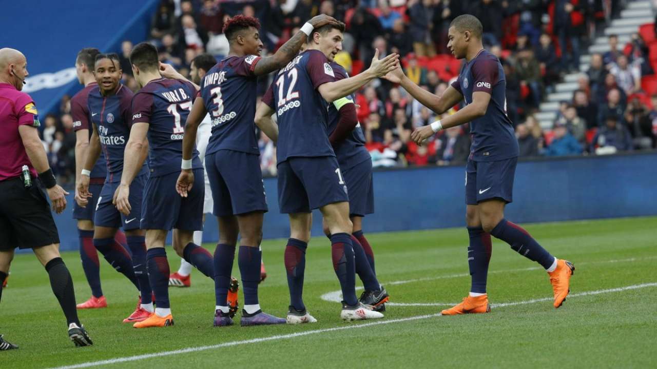 Ligue 1 PSG hit five to ease pain of Real Madrid defeat