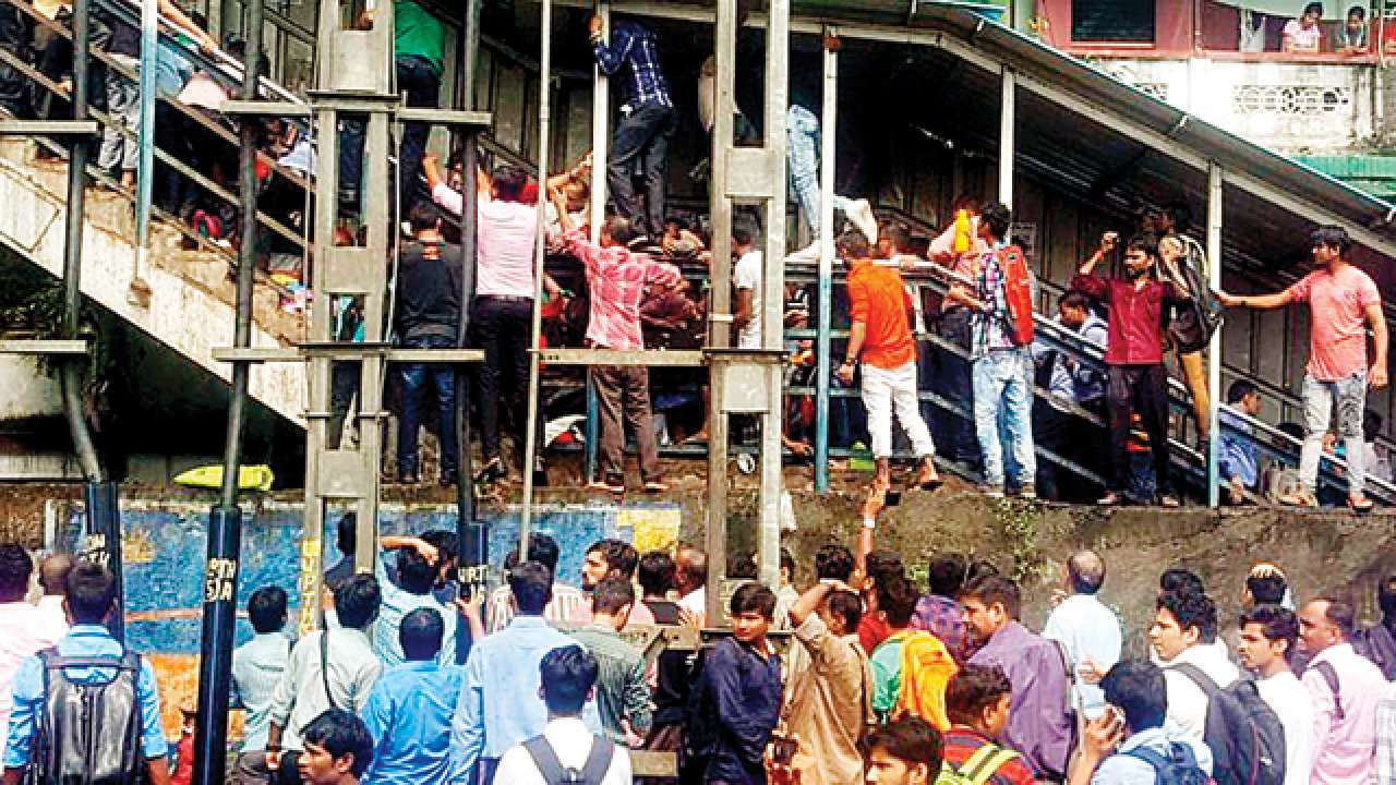 Elphinstone Bridge stampede Railway gives compensation to 36 victims