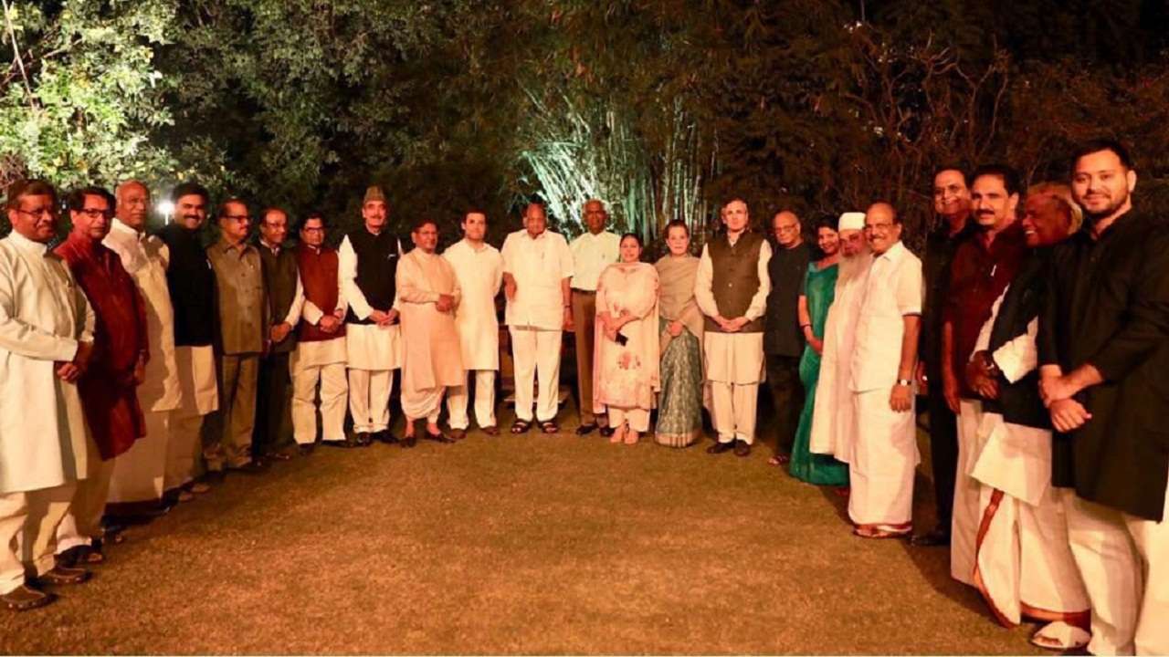 Opposition parties at sonia gandhi's dinner Opposition parties at sonia gandhi's dinner
