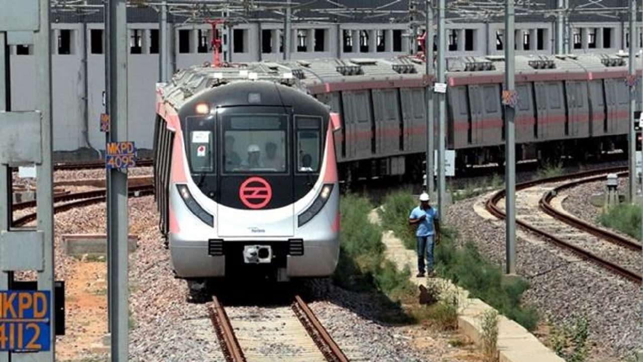 Clearance to Delhi Metro Phase-IV soon: Kejriwal