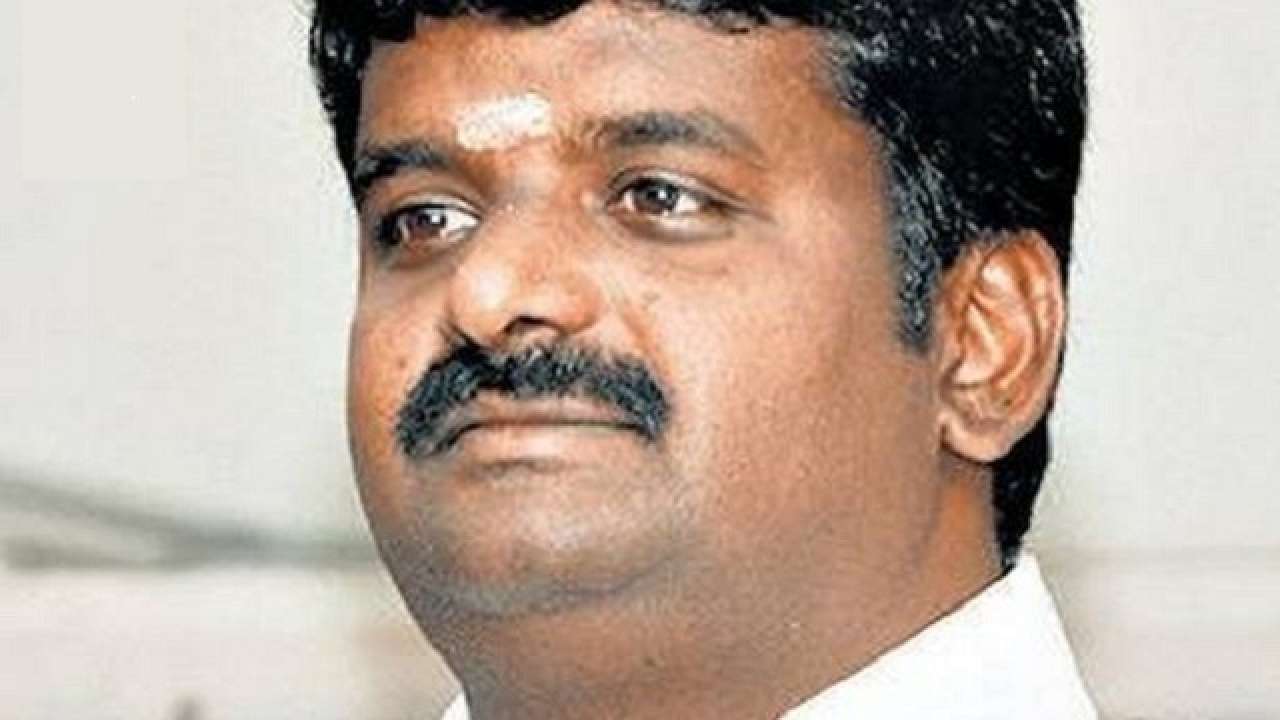 Tamil Nadu minister repeatedly calls woman reporter