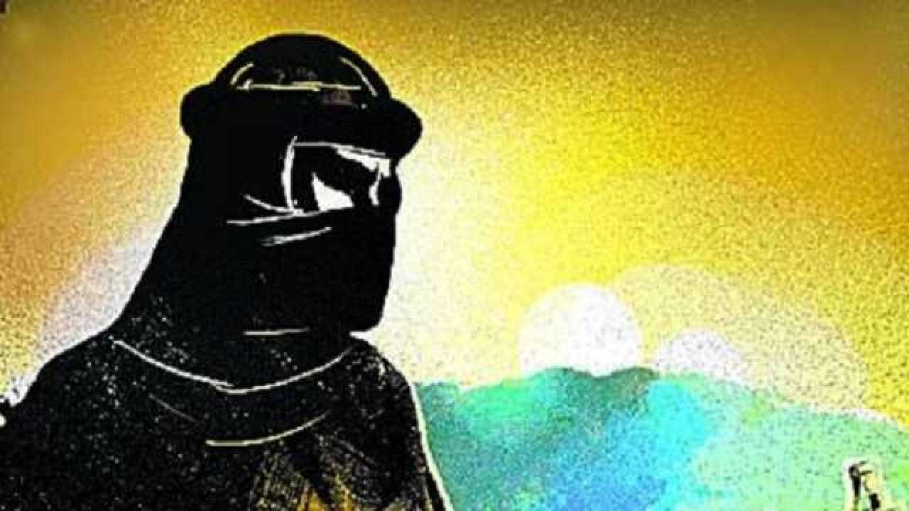 Militants fire at senior cops cavalcade in J&K