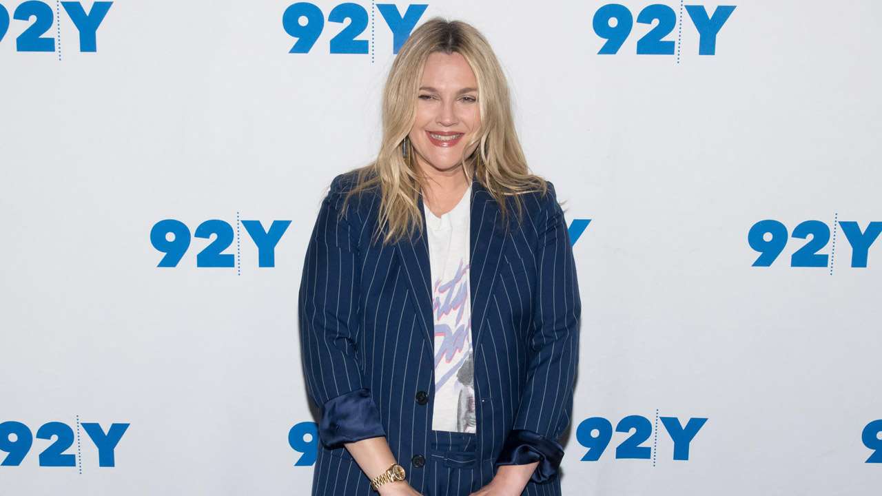Drew Barrymore recalls flashing David Letterman two decades later